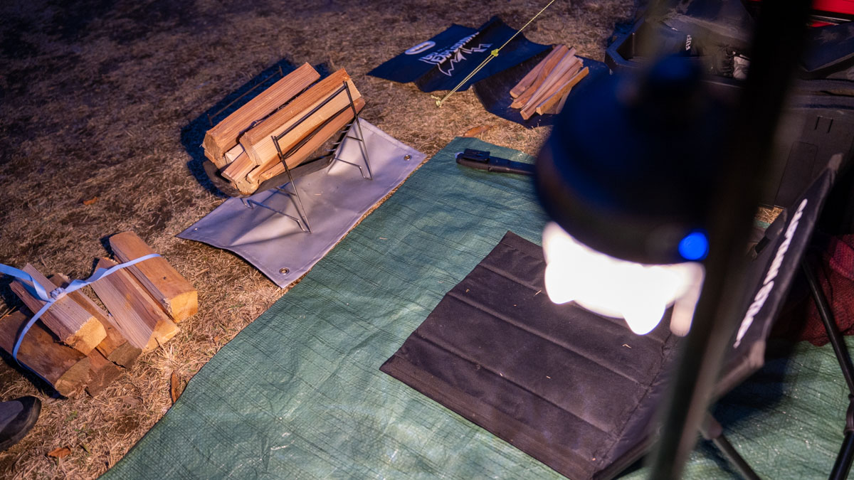 ソロキャンプに充分な明るさがあります。