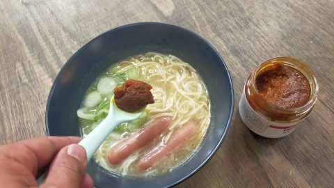 キャンプにはカレーペーストがおすすめ！キャンプ飯への活用法4選と時短飯3選