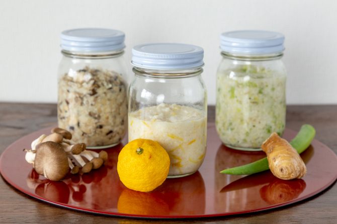 家でキャンプで簡単に味がととのう！発酵調味料「野菜麹」の作り方