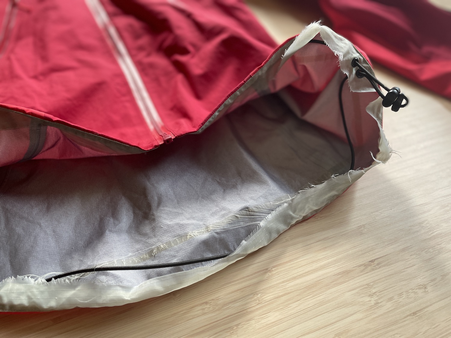 これ、直りますか!? ARC'TERYXの国内初修理サービス「ReBIRDサービス