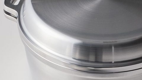 早くて軽い、しかもおいしくできる！調理がすすむ「鋳アルミ」多機能鍋
