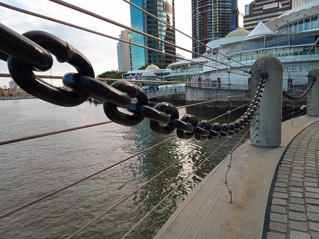 オーストラリアの川の街・ブリスベン「摩天楼ボードウォーク」と植物園を歩く