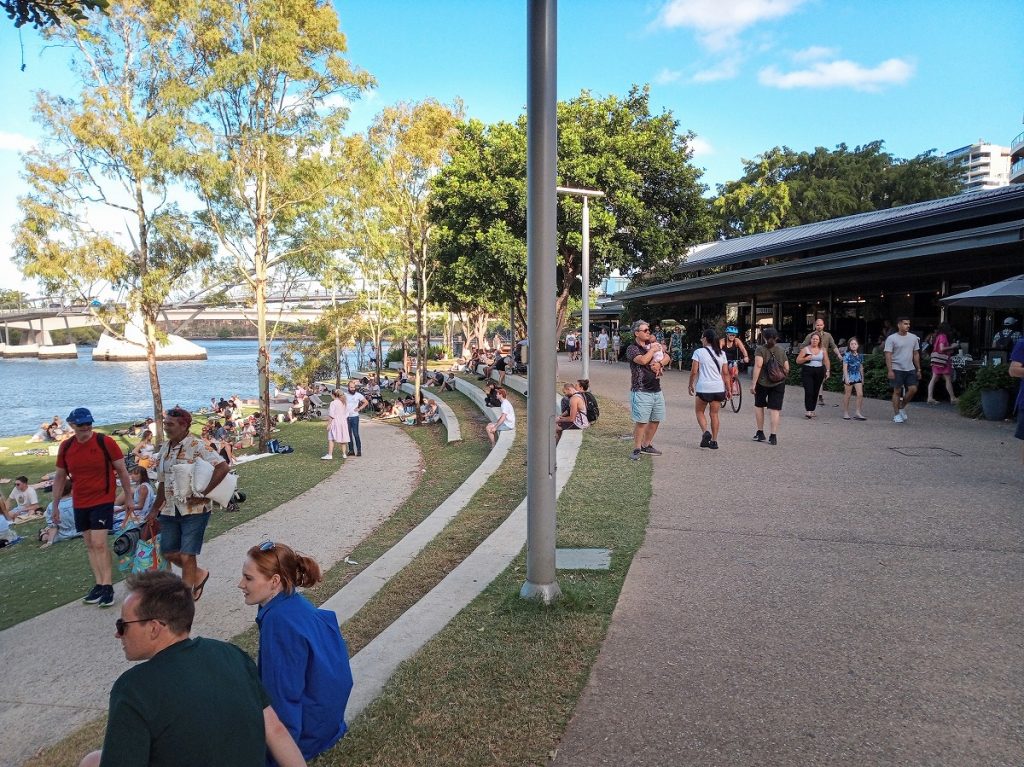 リバーウォーキングがエンターテインメントになった！オーストラリア・ブリスベンの楽しい仕掛け