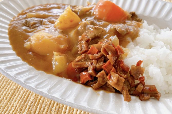 カレーライスと福神漬け