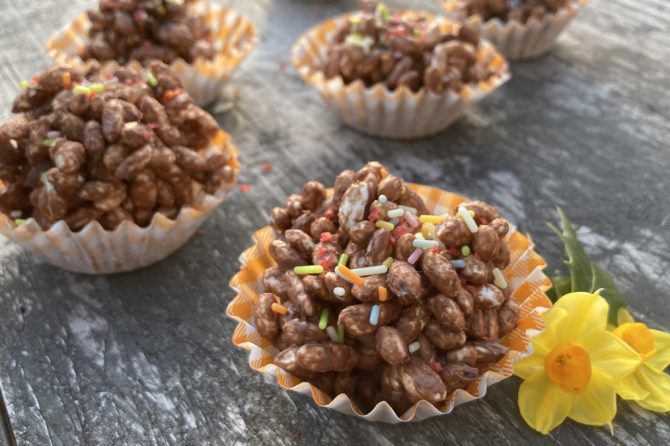 野外で優雅なティータイム！子どもと作る簡単チョコスイーツのレシピ