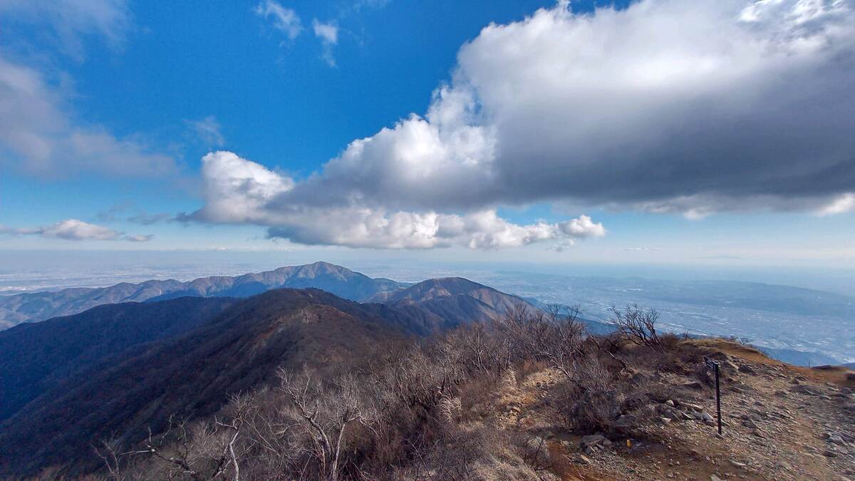 塔ノ岳山頂の眺望