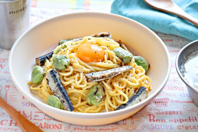 オイルサーディンのカルボナーラ