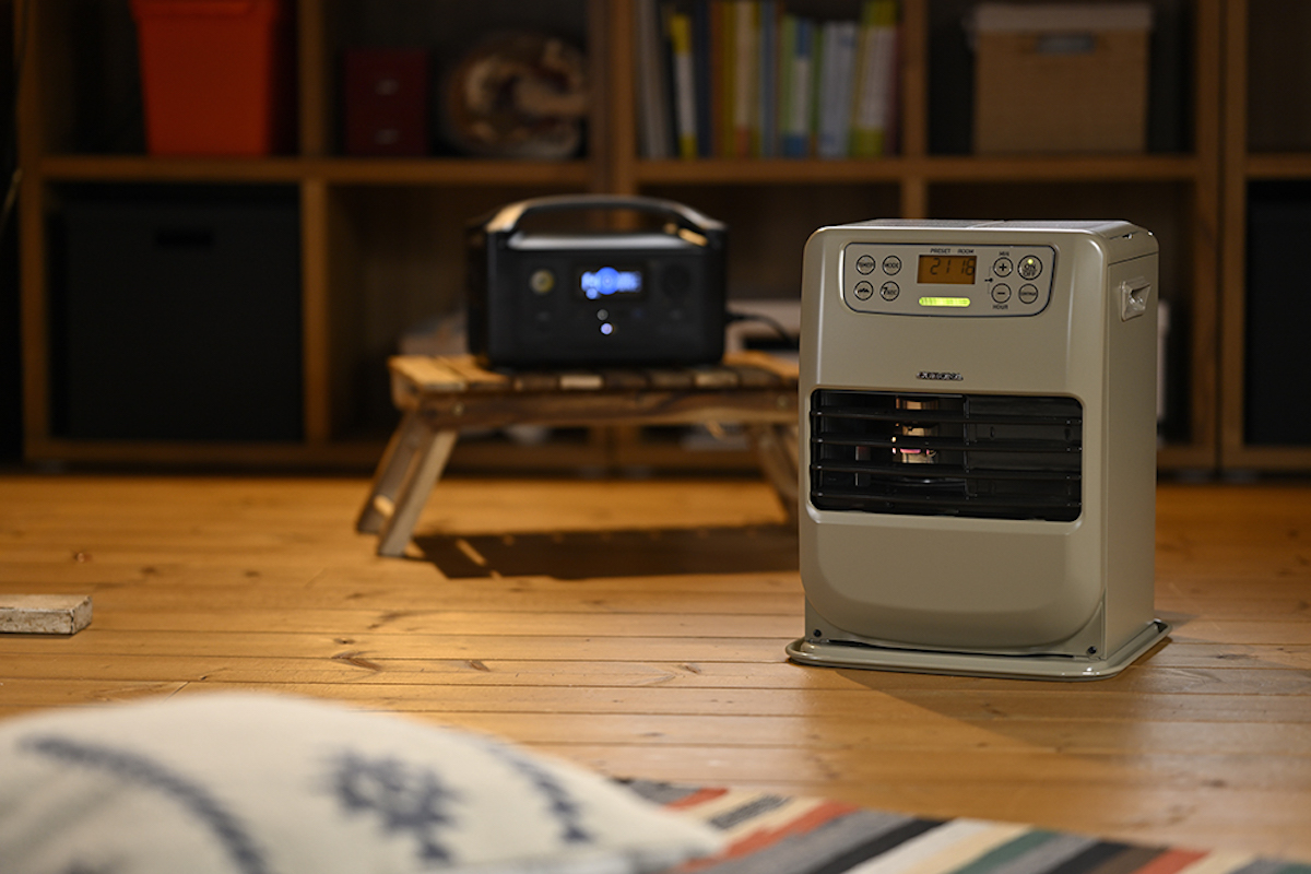 ポータブル電源対応石油ファンヒーター FH‐CPF25。