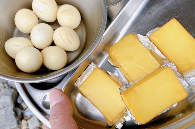 筆者手作りの燻製