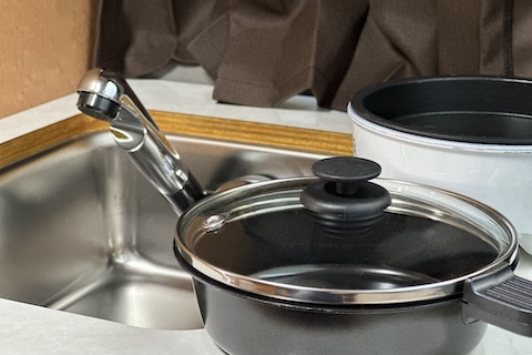 キャンピングカーのギャレー