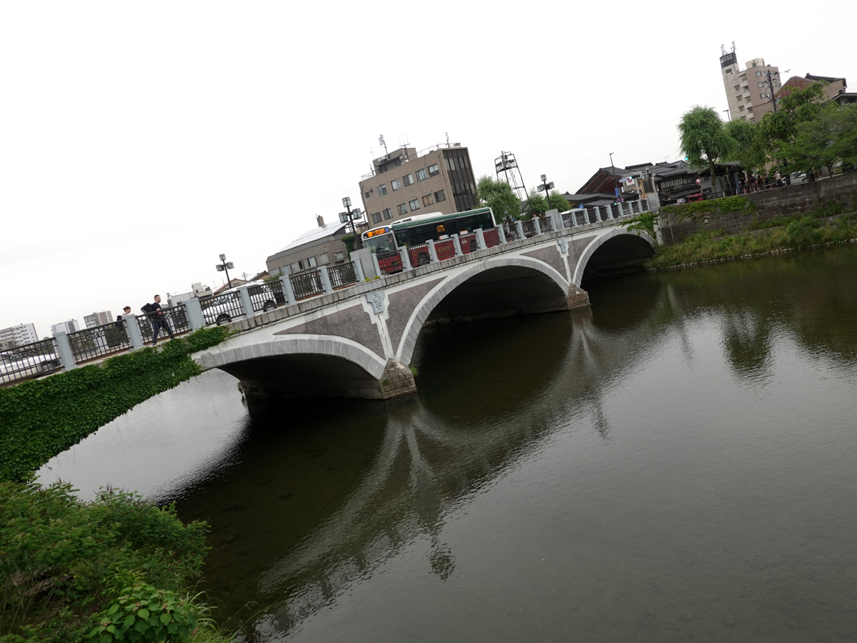 浅野川大橋