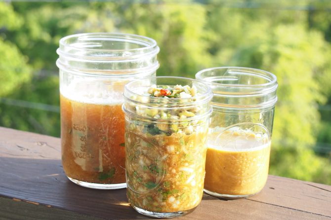 3種の自家製BBQソース