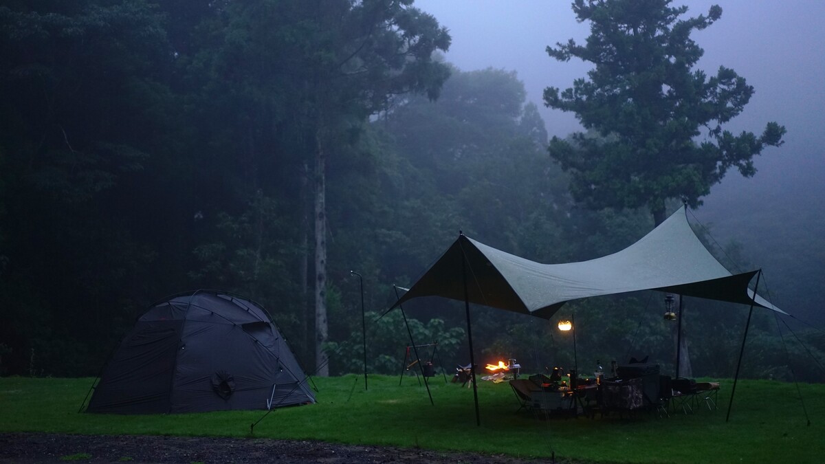 梅雨時期のキャンプ。