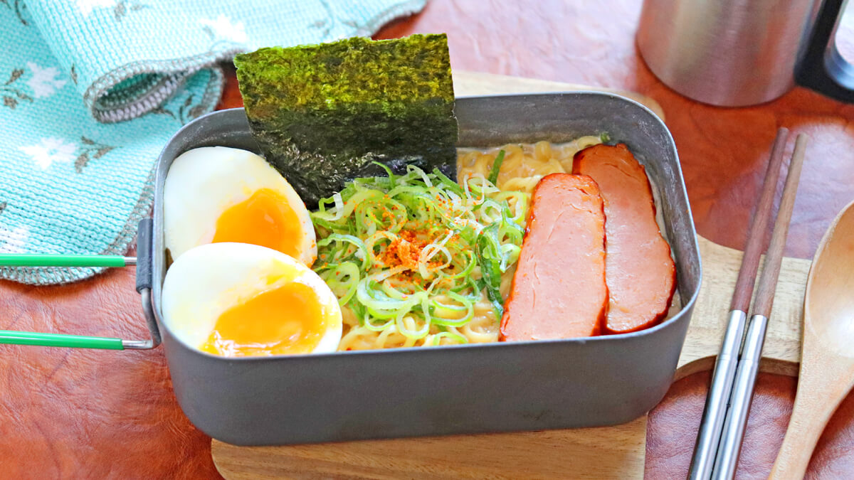 とんこつ風みそラーメン