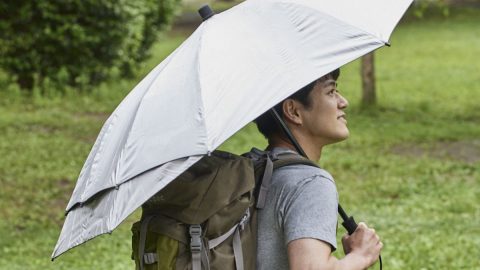リュックまで濡れにくい「伸びる傘」が超便利！