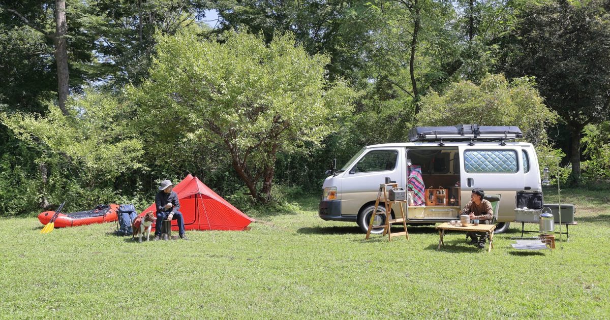 ソト遊び達人の「神ギア」を 大公開！ キャンプ、車中泊、山