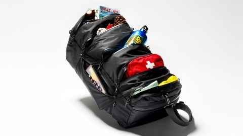 アドベンチャー旅行におすすめの大容量・超機能的バッグ２選！
