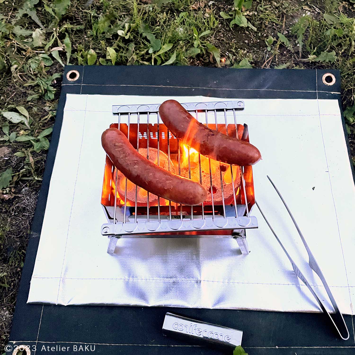 コニファーコーンのたためる焼き網「ローストマスター」がソロキャンに