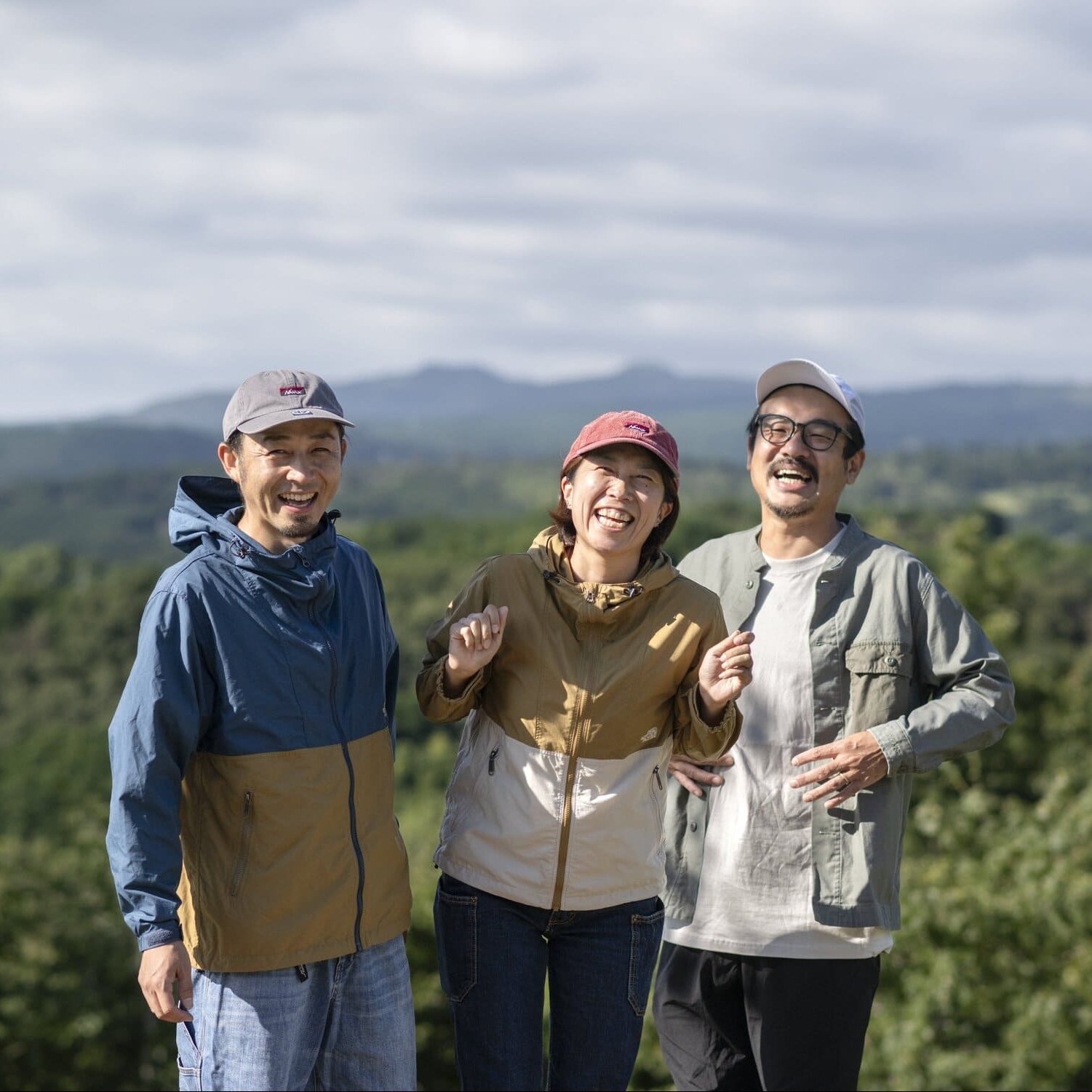 笑顔の3人