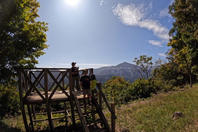 標高633m！埼玉県秩父の低山「日向山」で癒しのファミリートレッキングはいかが？