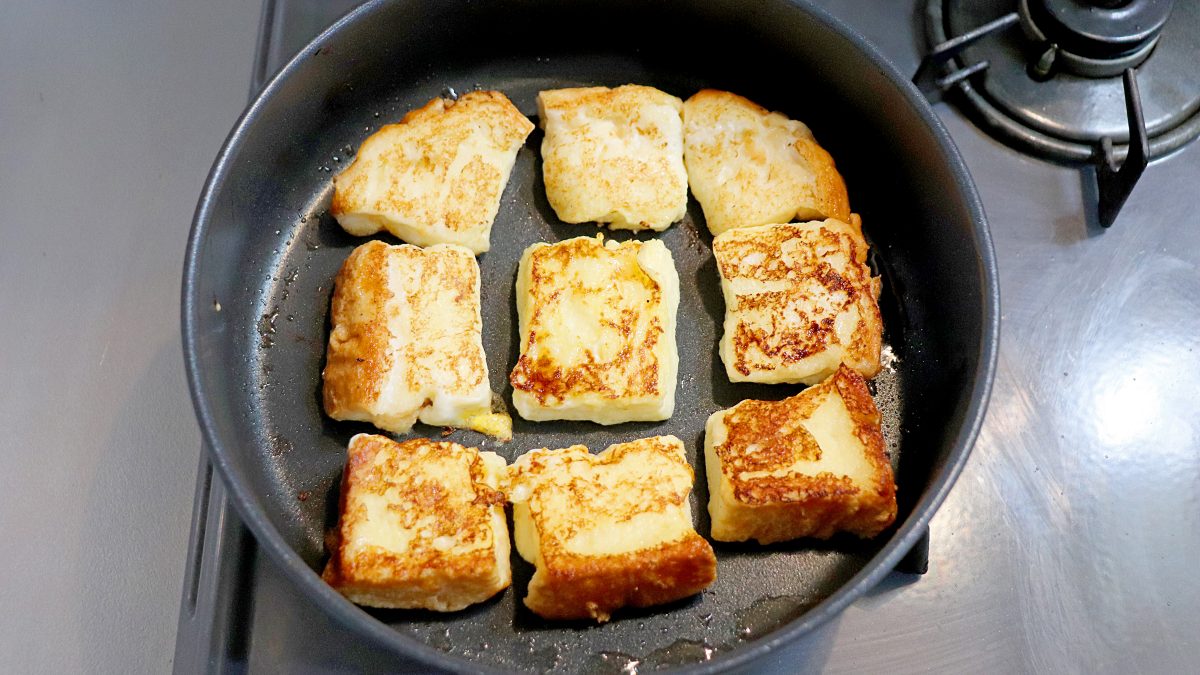 焼けたフレンチトースト