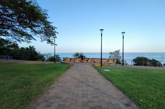 今回は海沿い＆崖っぷちのウォーキングコースをご紹介。