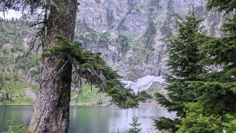 アメリカ西海岸で老若男女問わず人気の「氷河湖トレイル」って？