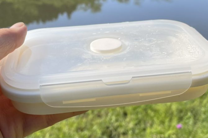 シリコン収納容器