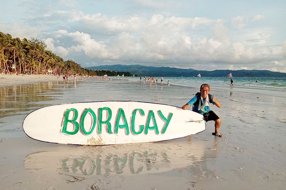 フィリピンにあるボラカイ島が今回の舞台。