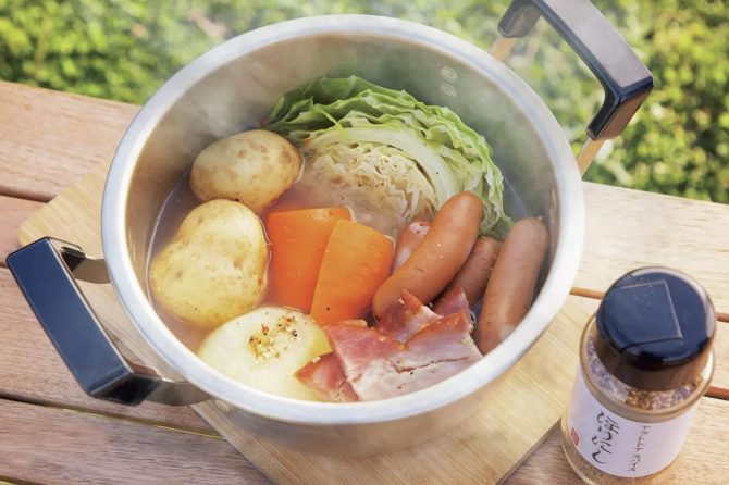 キャンプの煮込み料理のおすすめレシピ7選！調理時間別に紹介