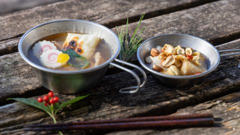 新年初の山歩きごはんは、アツアツのお雑煮で縁起をかつごう