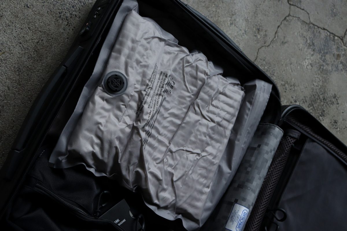 衣類におすすめの圧縮袋を発見！スタイリッシュな雰囲気で旅行も楽しく