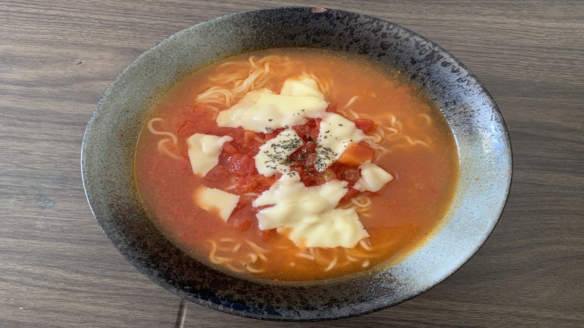 旨辛みそラーメンイタリアン風アレンジ