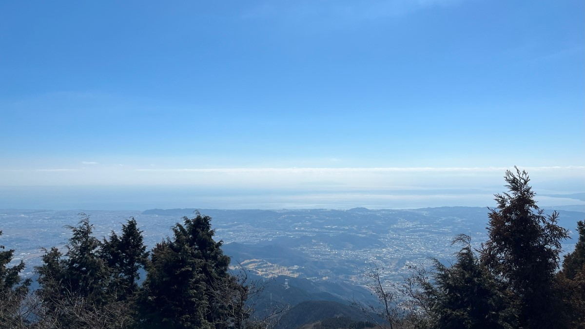 山頂から見た相模湾