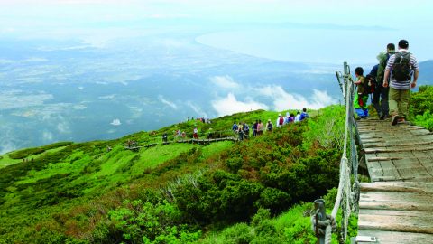 日本百名山・大山の登山口近くにモンベルのキャンプサイトがオープンするぞ～！