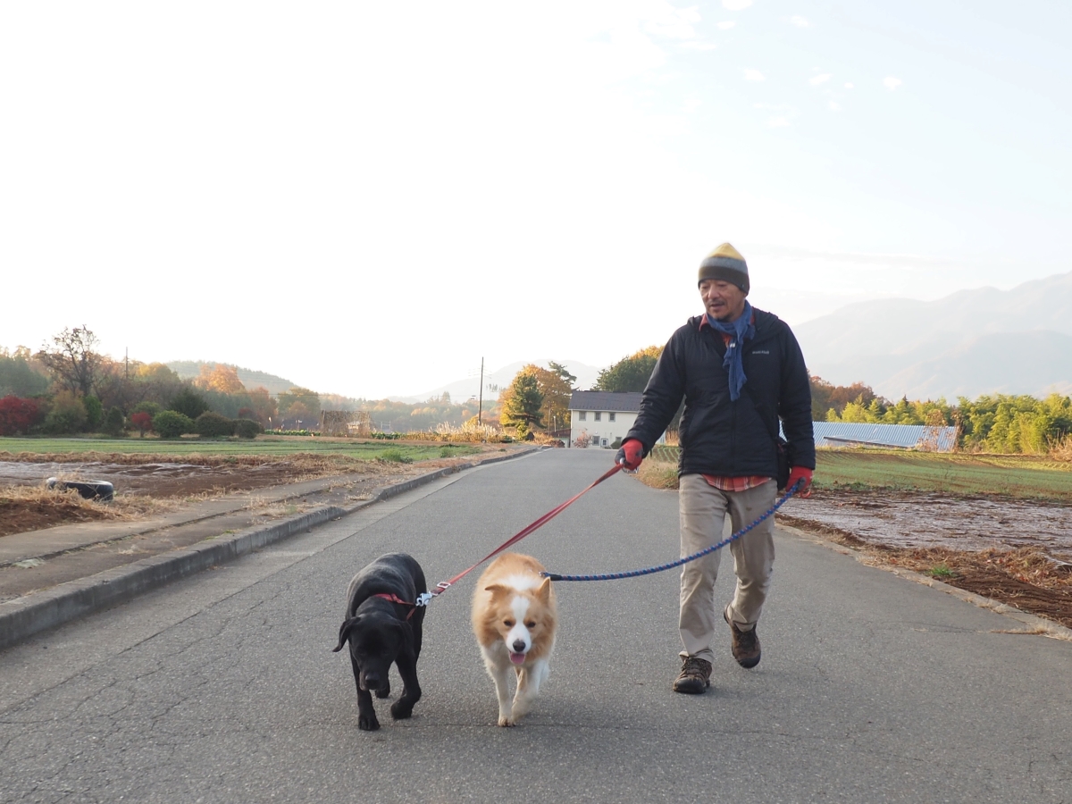 シェルパ斉藤、野田知佑さんの愛犬マルのホームステイを家族と仲間で盛り上げる！