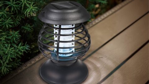 キャンプで活躍しそうな蚊取りアイテム2選！虫除け機能付きガーデンライト＆蚊取りファンが発売