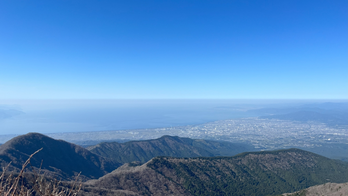 越前岳の山頂景色