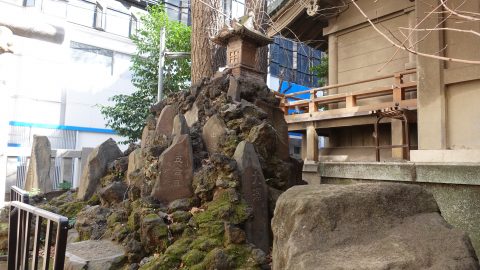 西大久保の厄除け富士は稲荷鬼王神社にあり【プロハイカー斉藤正史のTOKYO山頂ガイド File.50】