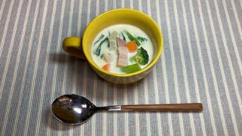 ご飯を炊くだけじゃない！ 飯ごうで作る”超”お手軽スープレシピ3選