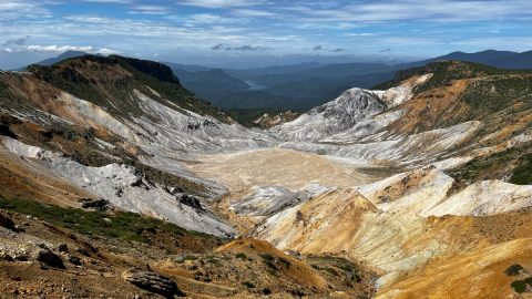 福島県「安達太良山」の絶景を見てほしい！初心者でも登りやすい登山のポイントを解説