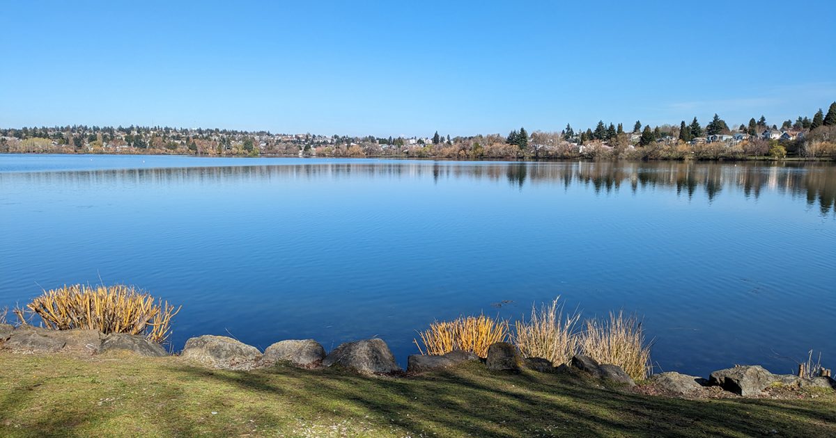 湖畔の移りゆく季節の風景を感じる公園「グリーン・レイク・パーク