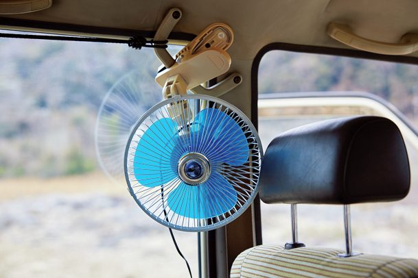 クリップ式の扇風機
