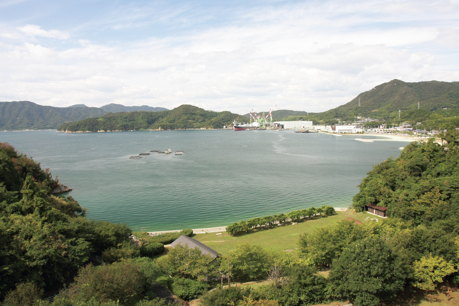 見近島自然公園野営場