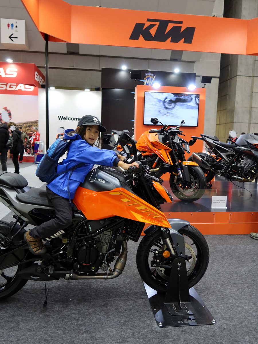 KTM 250デューク