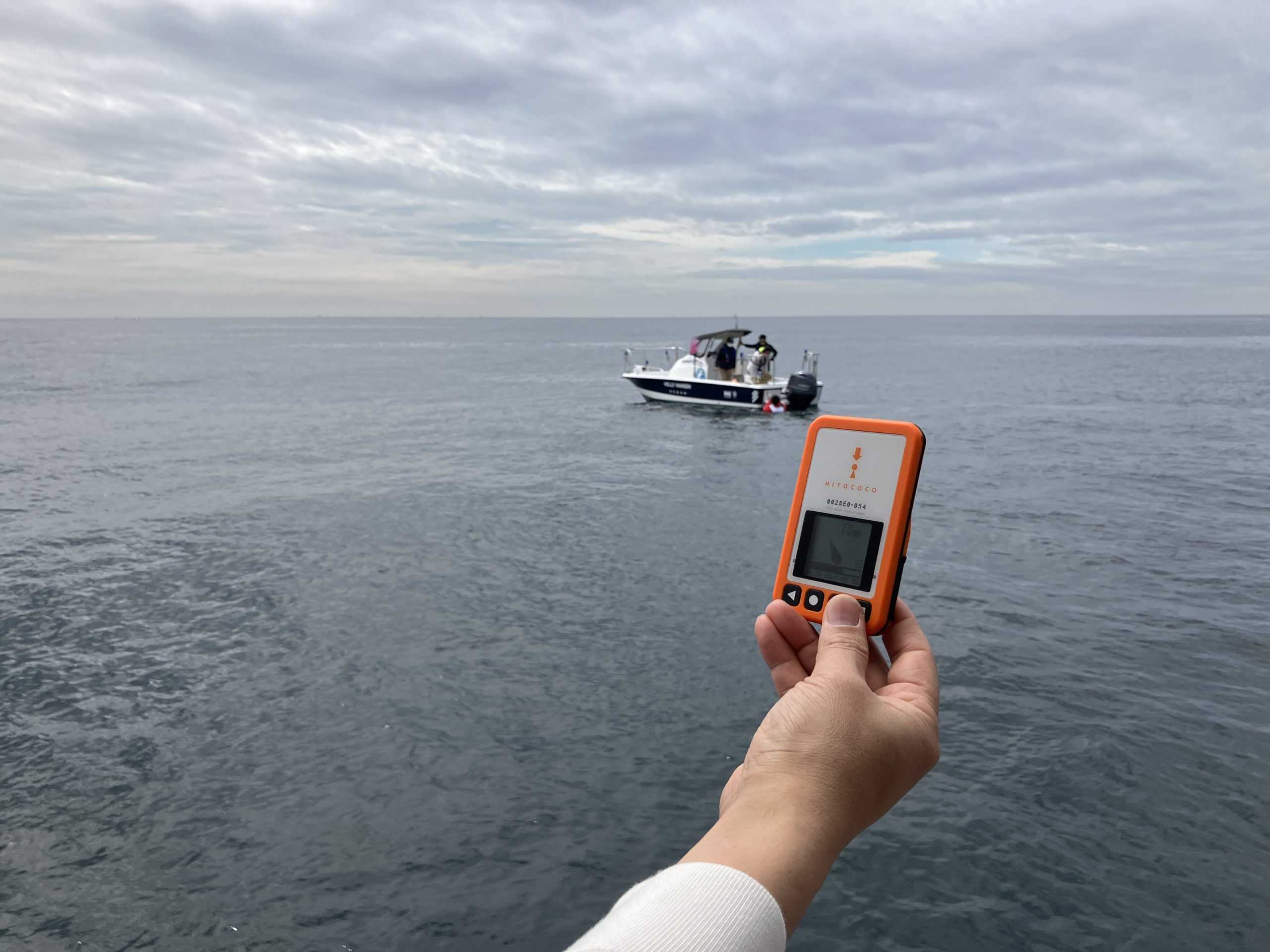 海上に浮かぶボート