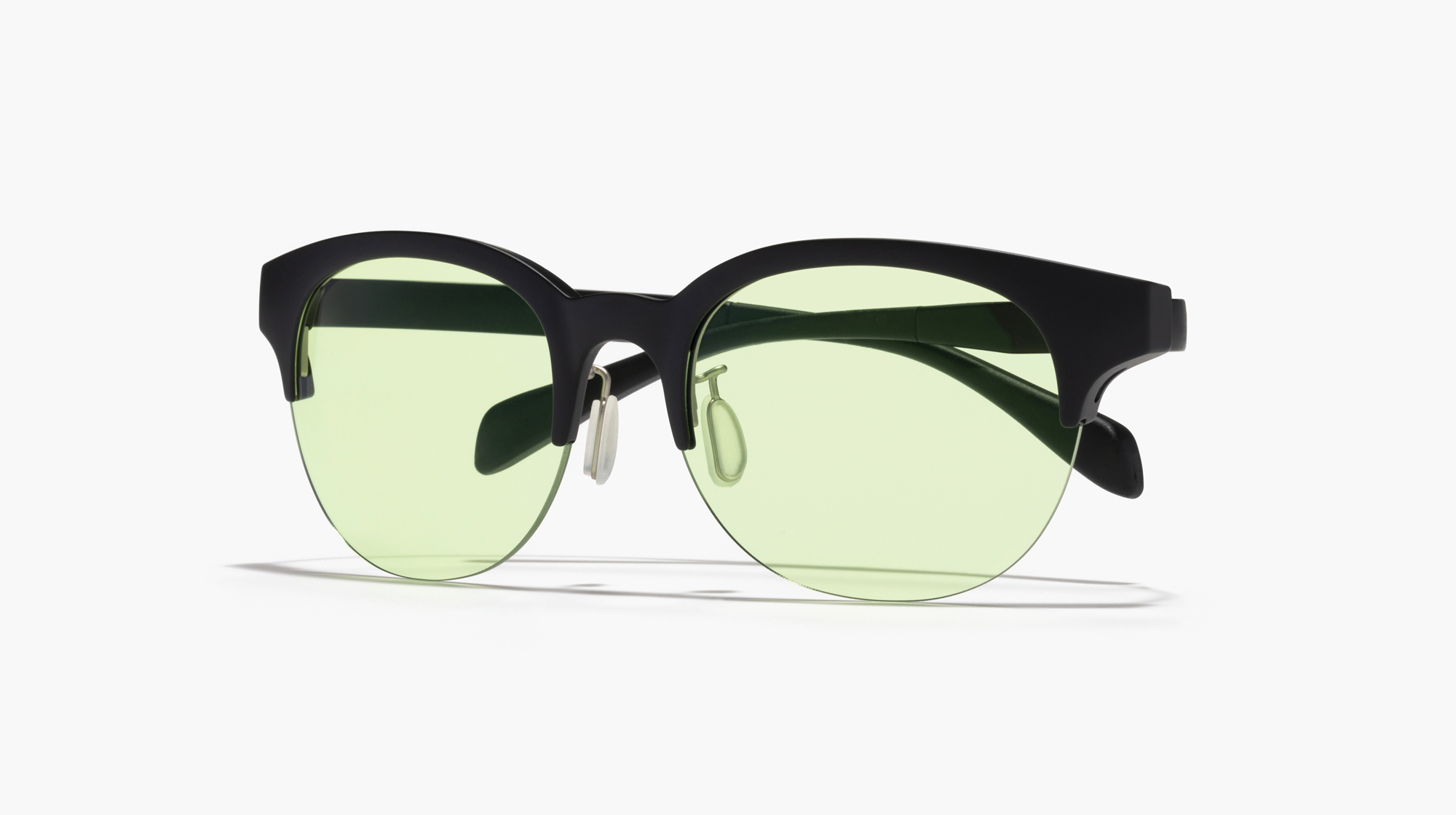 JINS × Snow Peakのコラボサングラス新作が登場！夏遊びを