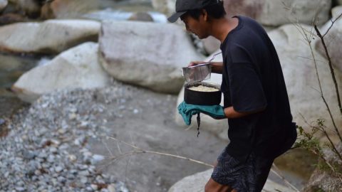 キャンプに行く際の服装は？最低限必要なものとおしゃれなコーデまで解説！