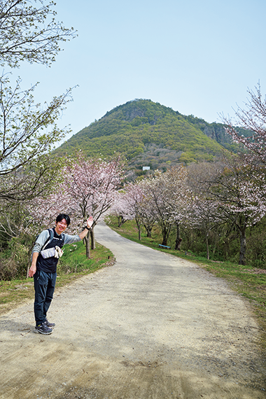 登山道へ