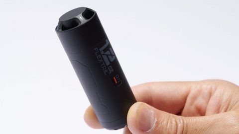 超～軽量33gの電動空気入れ登場！もう口でふくらましてる場合じゃないぞ